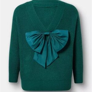 New without tags green sweater with bow on back